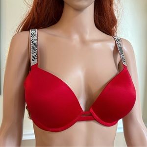 Victoria’s Secret bra